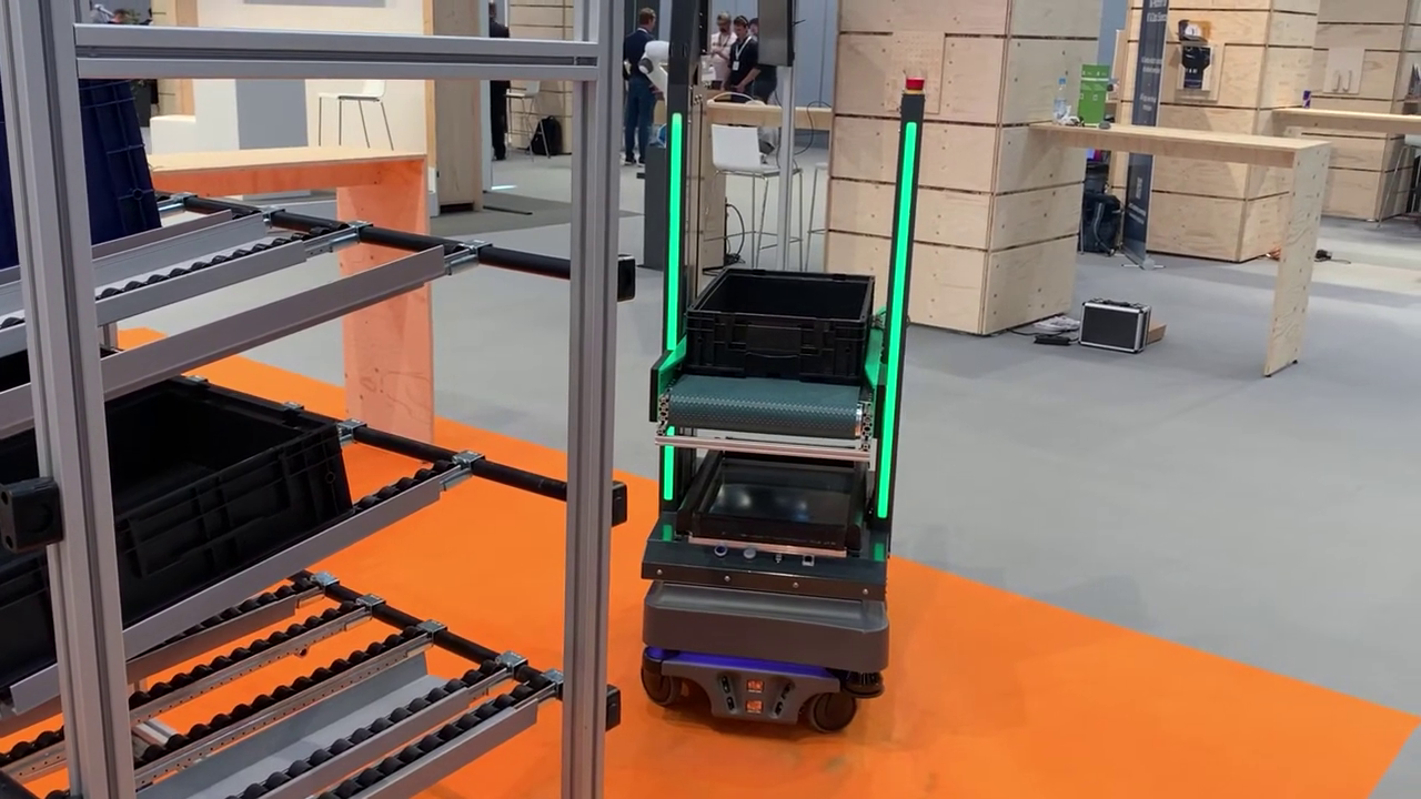 Logistica automatizzata con Trulifter AMR