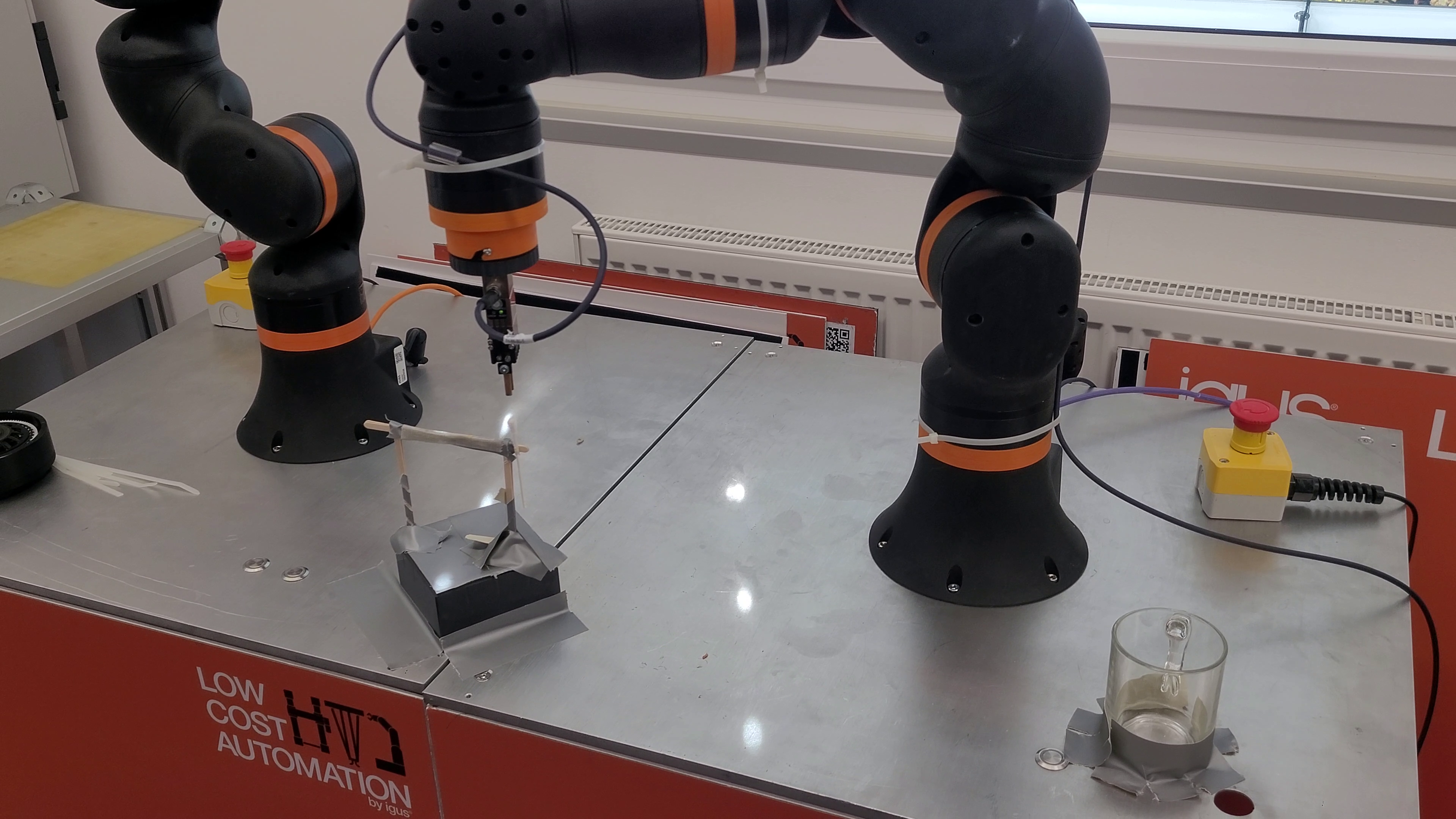 Simulazione di un'applicazione di laboratorio con il cobot ReBeL igus